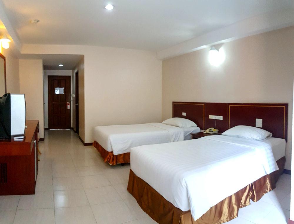 Eastiny Place Hotel Pattaya Extérieur photo