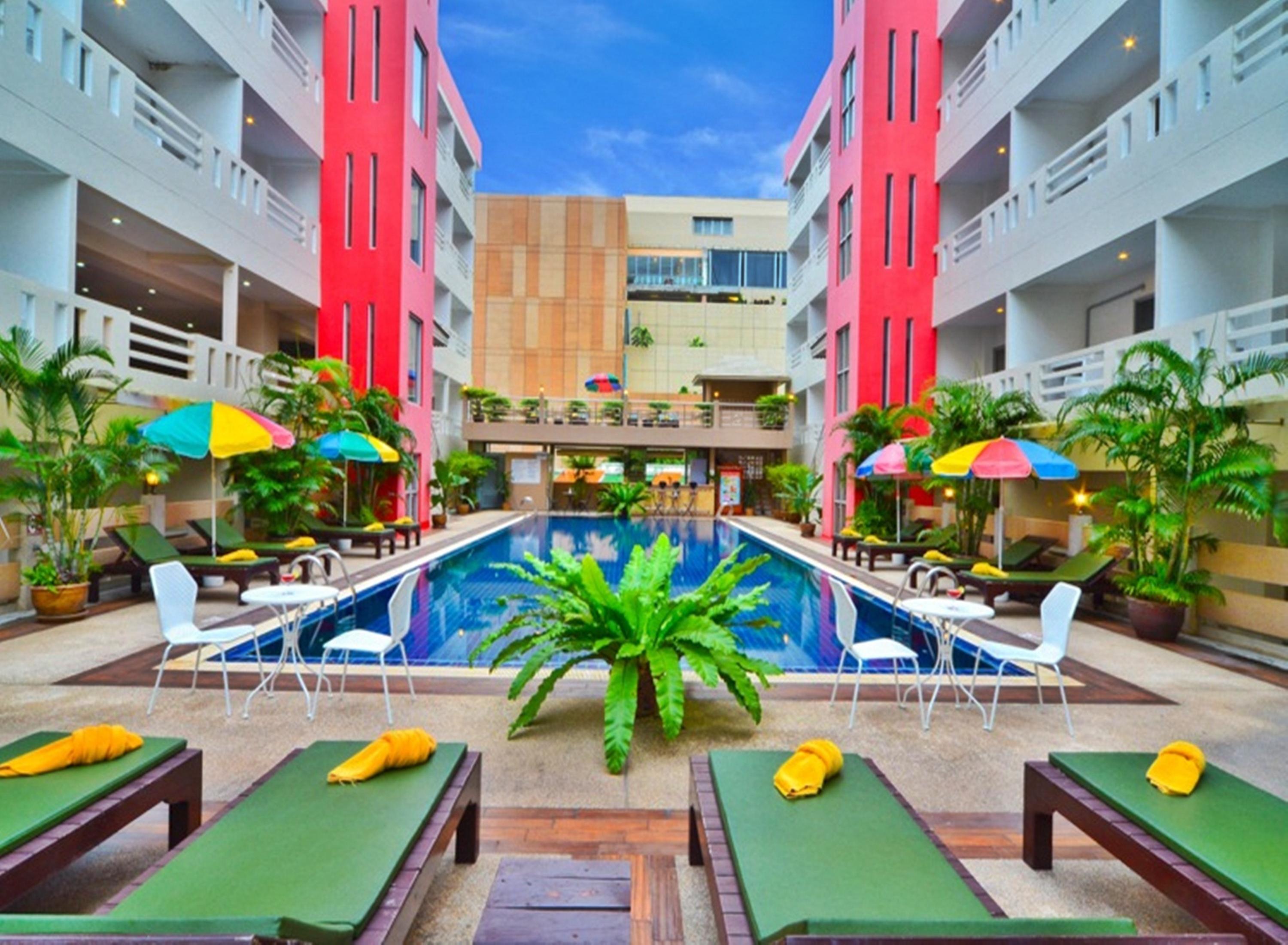 Eastiny Place Hotel Pattaya Extérieur photo