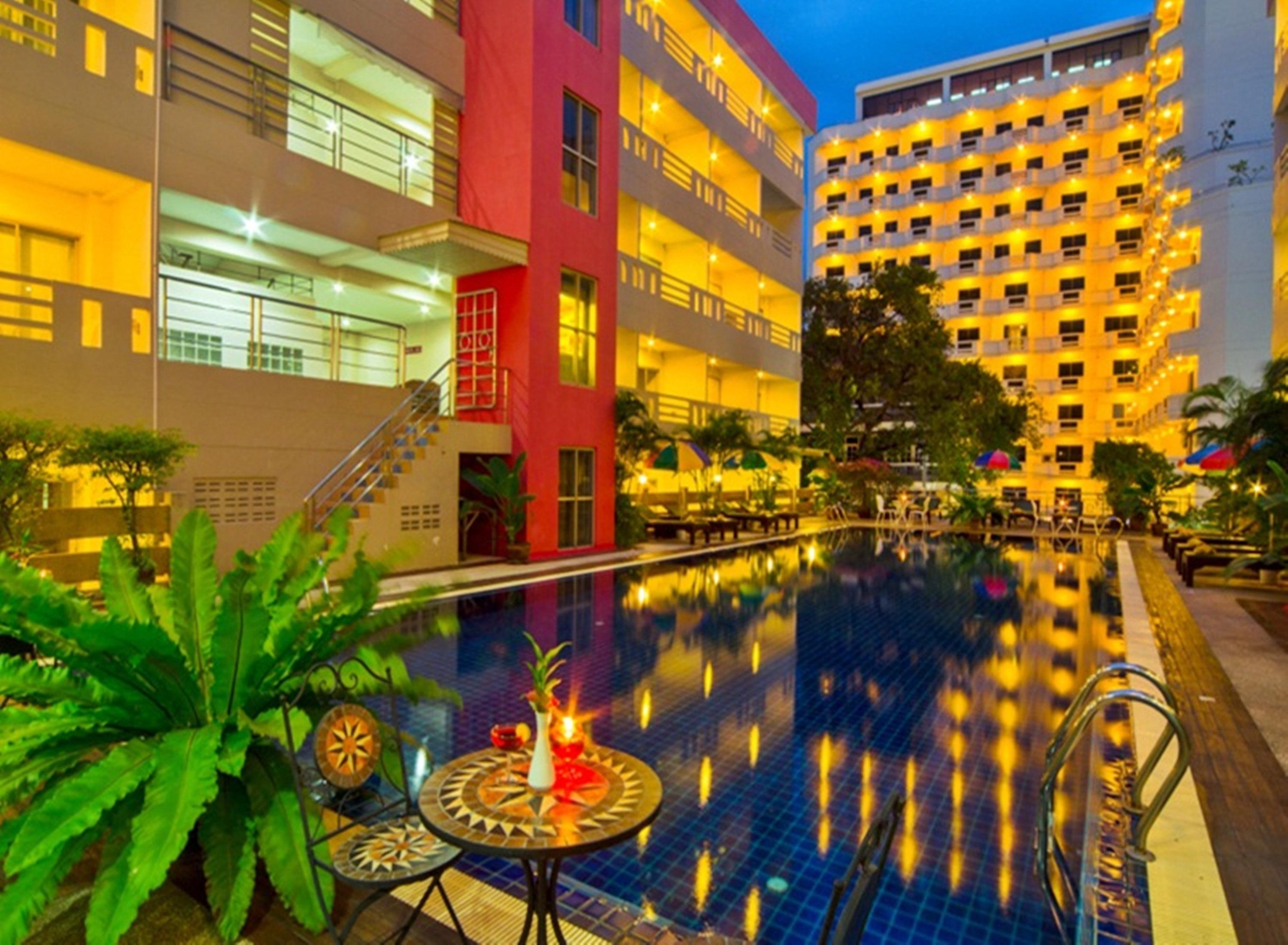 Eastiny Place Hotel Pattaya Extérieur photo