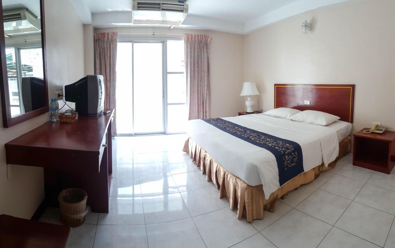 Eastiny Place Hotel Pattaya Extérieur photo